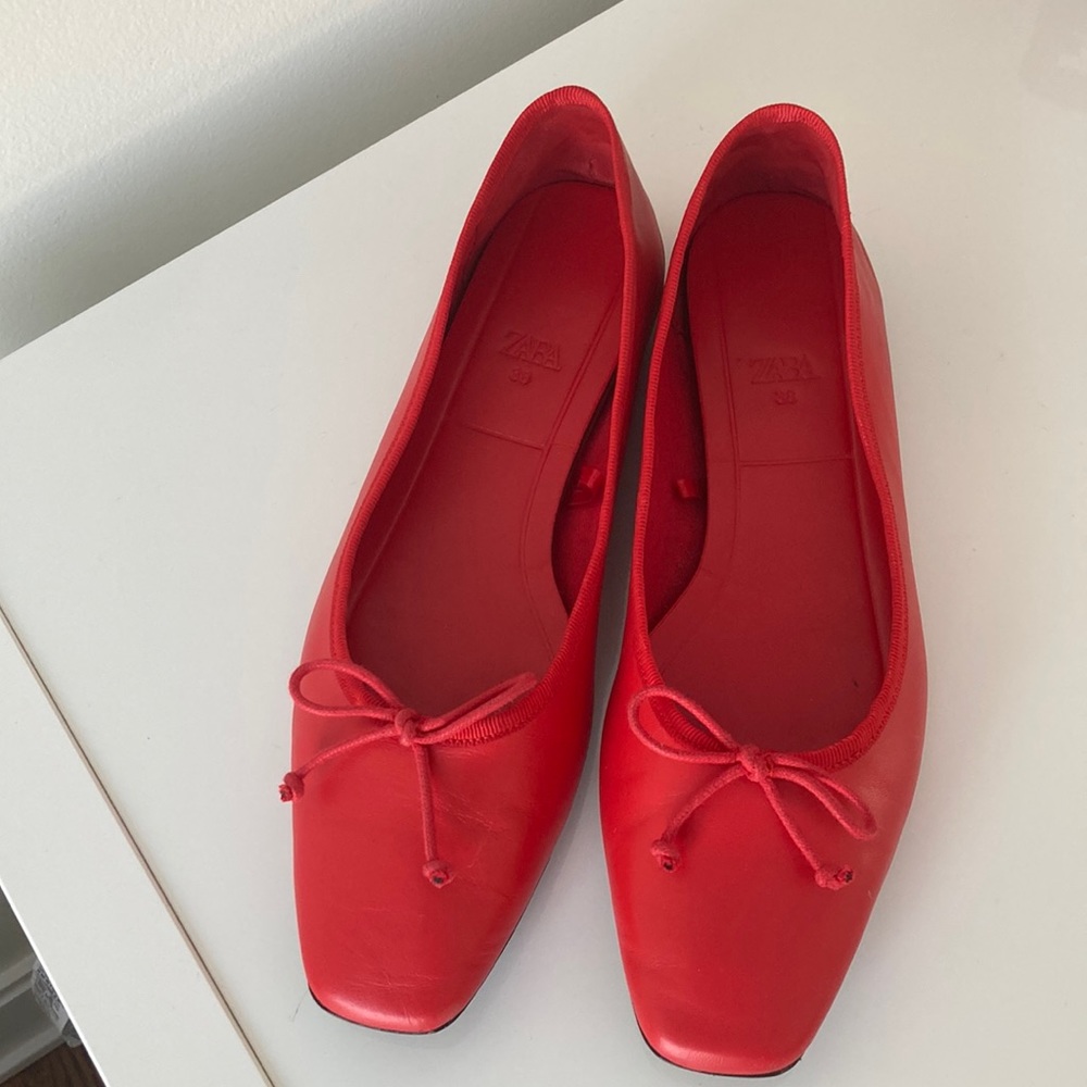Zara Ballet Flats in Red size 38 or 7.5